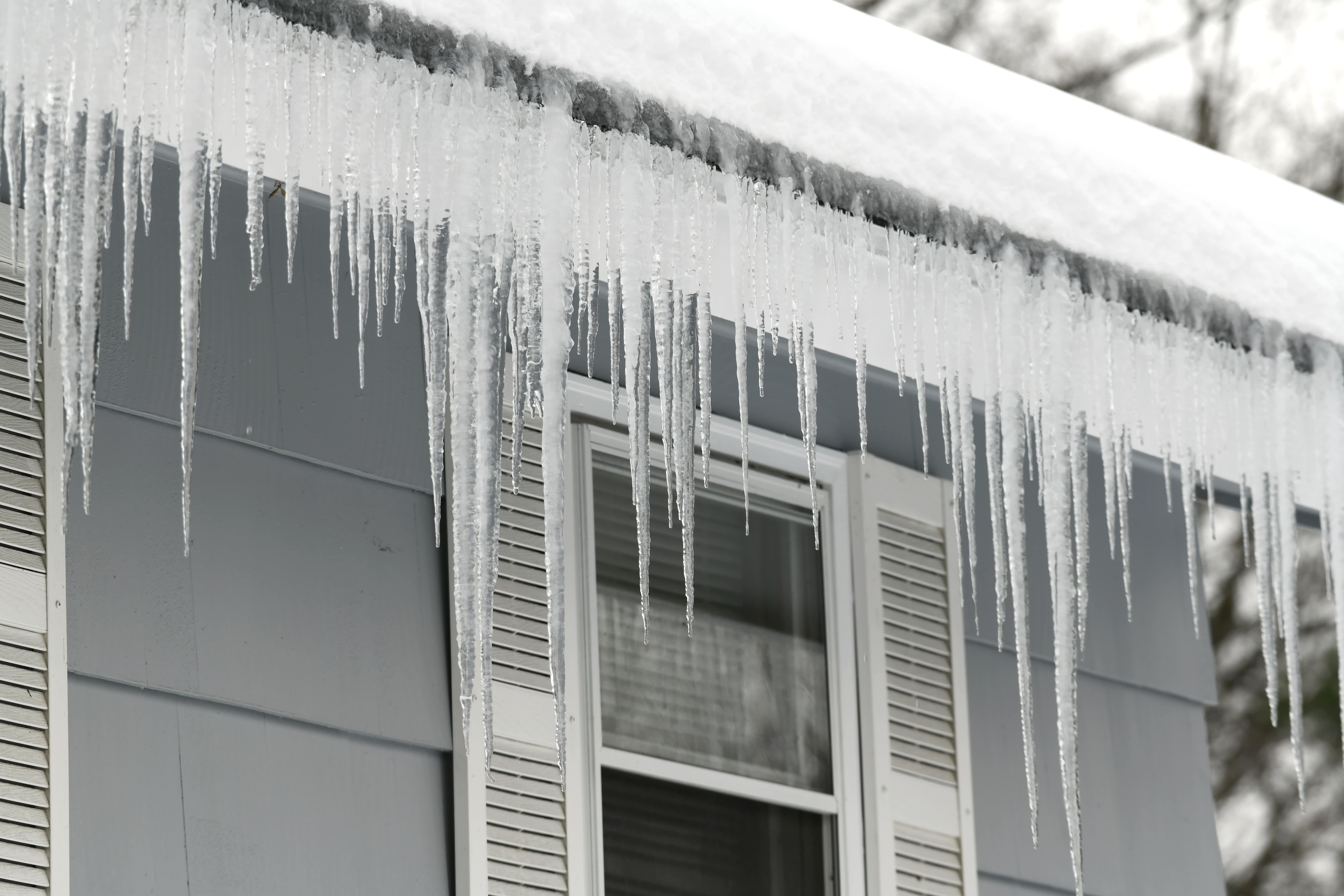 Ice Damming: 6 Ways to Treat and Prevent Ice Dams